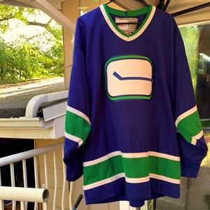 1972 vintage canucks jersey CCM